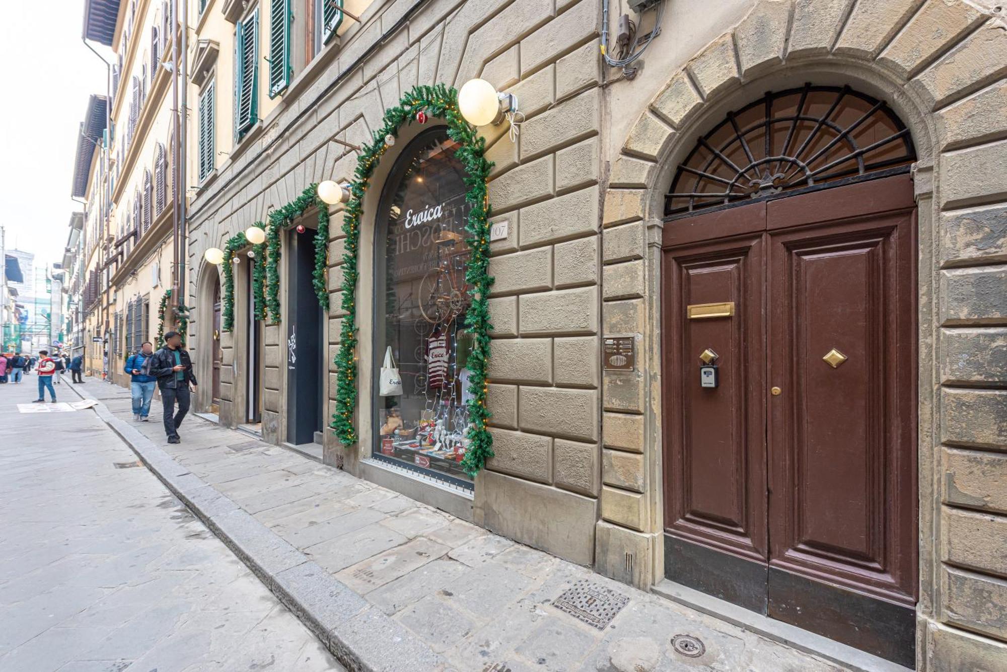 A Due Passi Dal Duomo Di Firenze Florença Exterior foto